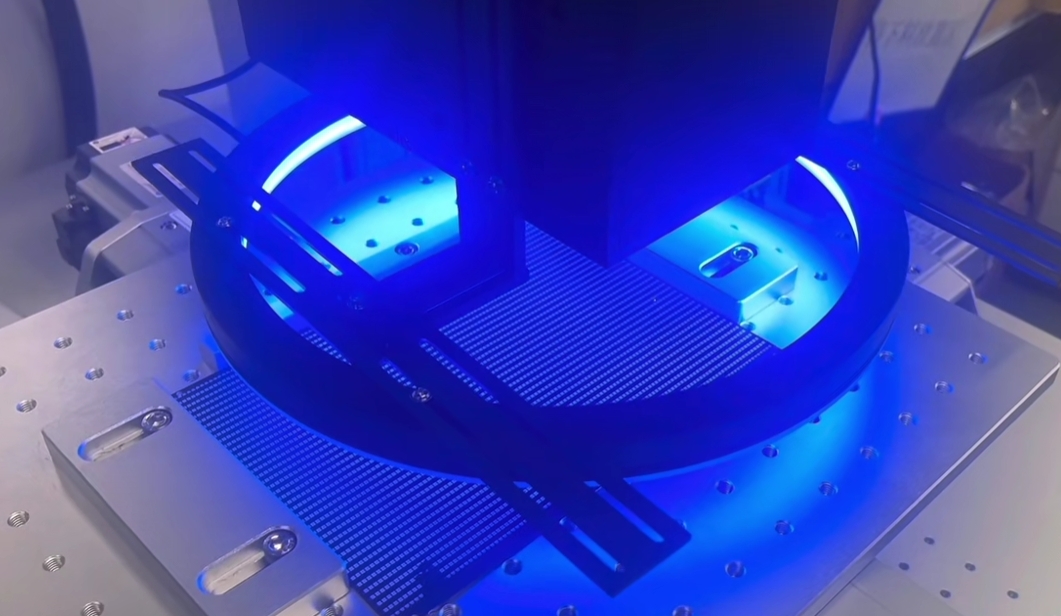 視覺定位激光打標(biāo)機(jī)演示